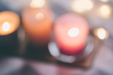 Mum ışığının bulanık arkaplanı