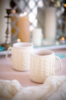 Beyaz çay ya da eşarplı kahve. Sıcak sonbahar ve kış