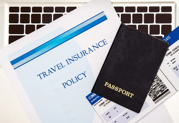 Travel insurance policy — Stock Photo, Image