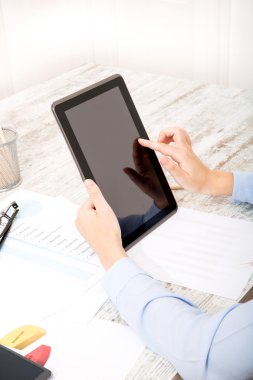 vasıl belgili tanımlık yazıhane tablet ile çalışma