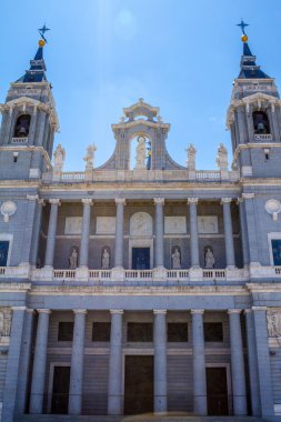 saint mary royal in la almudena Katedrali