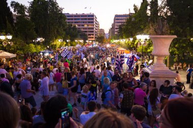 Referandum sonuçları sonra Yunanistan kutlamaları