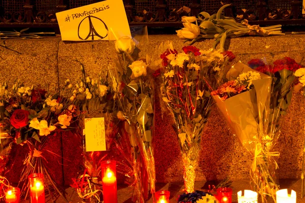 Atentado terrorista en París —  Fotos de Stock