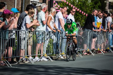Apeldoorn, Hollanda 6 Mayıs 2016; 2016 İtalya tur ilk aşamasında profesyonel bisikletçi