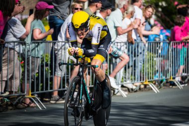 Apeldoorn, Hollanda 6 Mayıs 2016; 2016 İtalya tur ilk aşamasında profesyonel bisikletçi