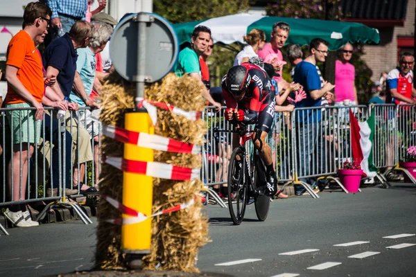 Apeldoorn, Nederland, 6 mei 2016; Wielrenner gedurende de eerste etappe van de ronde van Italië in 2016 — Stockfoto