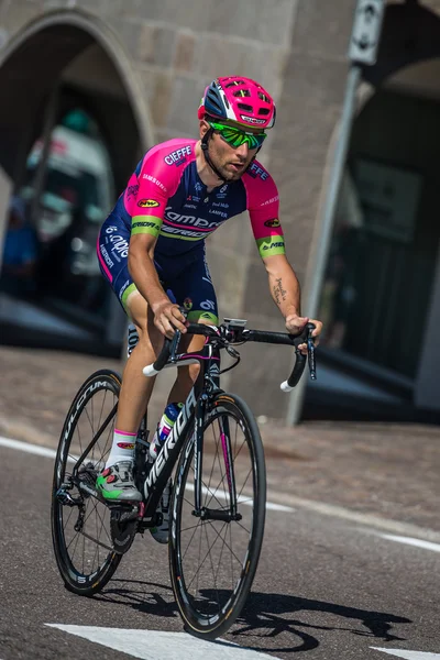 Castelrotto, Itália 22 de maio de 2016; Diego Ulissi, ciclista profissional, durante uma subida de teste difícil — Fotografia de Stock
