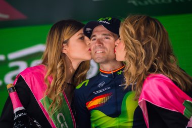 Andalo, İtalya 24 Mayıs 2016; Alejandro Valverde kazandıktan sonra podyumda.