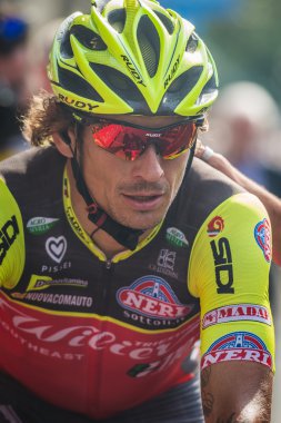 Pinerolo, İtalya 26 Mayıs 2016; Filippo Pozzato sonra finiş