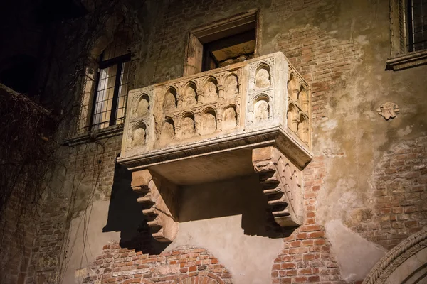 Juliet balcony, Verona İtalya — Stok fotoğraf