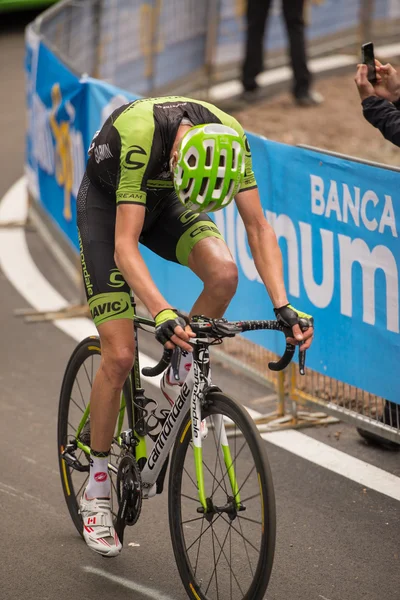 Madonna di Campiglio, Italia 24 maggio 2015 ; Groupe de cyclistes professionnels lors d'un stege du Tour d'Italie 2015 — Photo