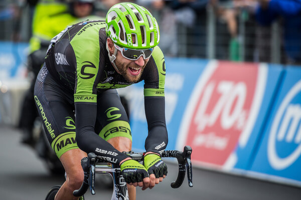 Фака, Италия 26 мая 2015; Райдер Хесьедал о прибытии этапа Тура Италии 2015
.