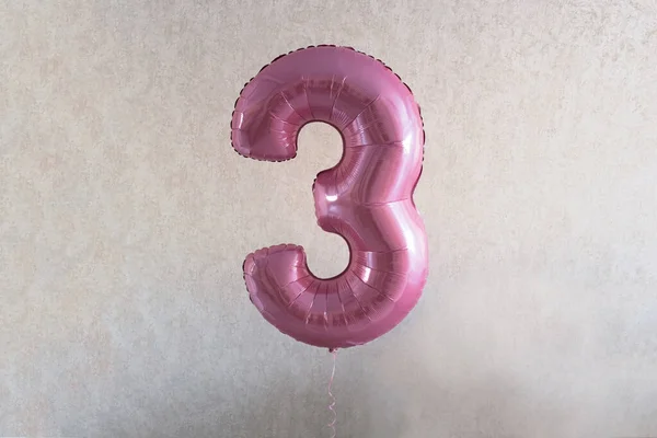 Numero Tre Palloncino Rosa Con Numero Tre Compleanno Della Ragazza — Foto Stock