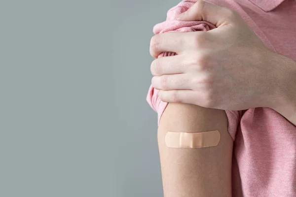 Yeso Brazo Después Vacunación Contra Infección Por Sovid Vacunación Contra —  Fotos de Stock