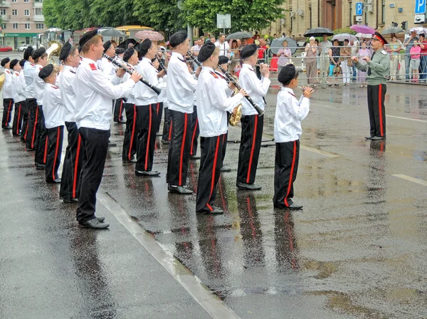 Kapelmeester en zijn marching band — Stockfoto