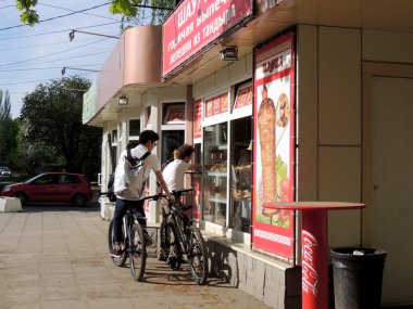 Fast food yiyecekler