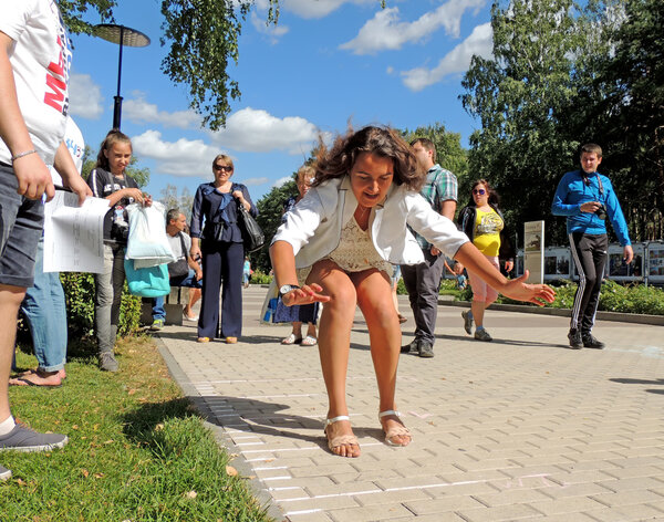 Проверьте свою силу в прыжке в длину
