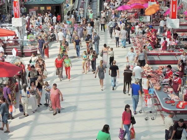 Auf dem Lebensmittelmarkt — Stockfoto