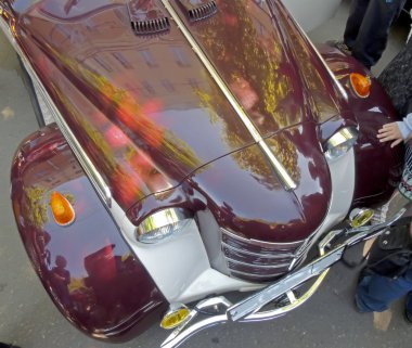 Dokunmatik eski model araba