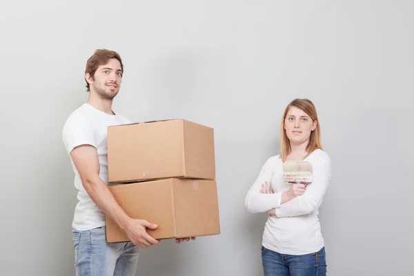 Carrying and lifting boxes — Stock Photo, Image