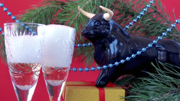 Mousserande Vin Kristallglas Firandet Julhelgen Och Det Nya Året Festlig — Stockvideo