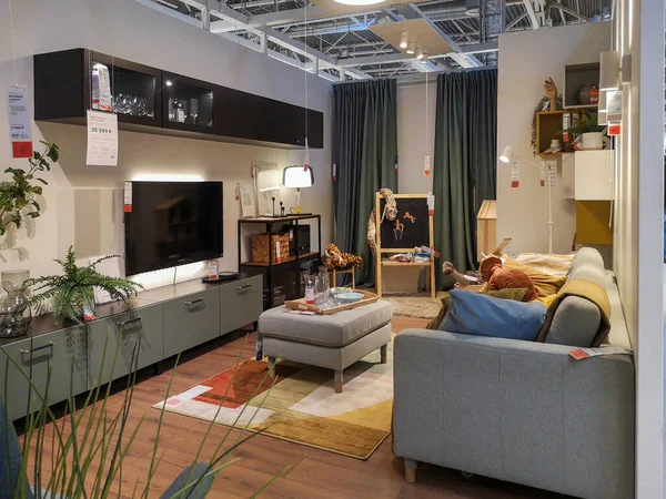 Kasım, 2020 Samara. IKEA mağazasının içi