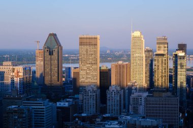 Montreal, Kanada - 3 Haziran 2024: Montreal Yazın Kondiaronk Belvedere 'den Skyline