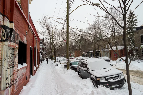 Pierwszy śnieg sztorm sezonu uderza Montreal, Kanada. — Zdjęcie stockowe