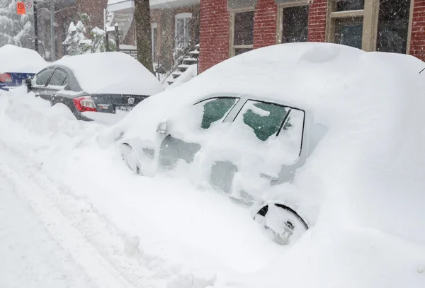 モントリオール、Qc、カナダ 2012 年 12 月 27 日。歴史的な雪の嵐 — ストック写真