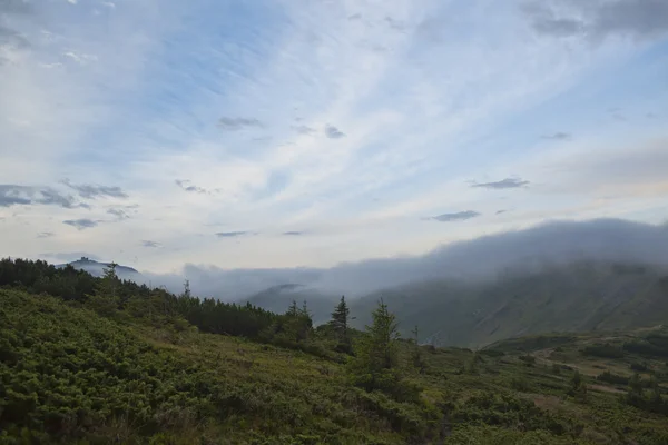 Zonsopgang op de berg — Stockfoto