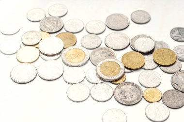 Tayland madeni para grubunun parlak arka plan, Tayland madeni para arkaplanı seçici odağı