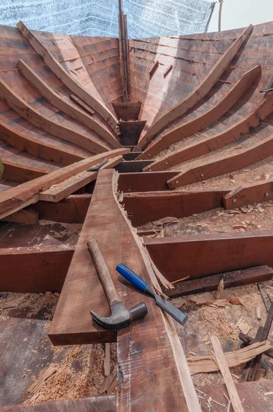 Close Van Een Vissersboot Gemaakt Van Hout Een Warme Pastelkleur — Stockfoto