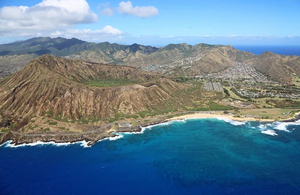 Koko Crater and Sandy Beach — Stock Photo, Image