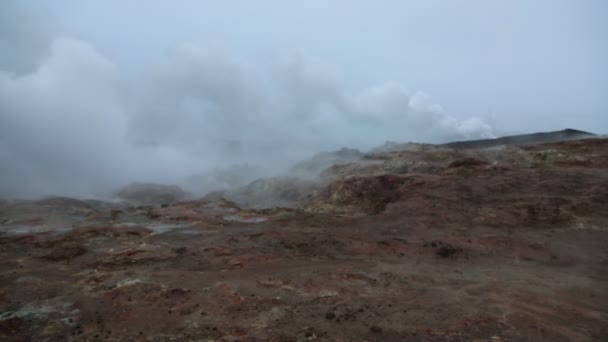 Rauch über geothermischem Gebiet — Stockvideo