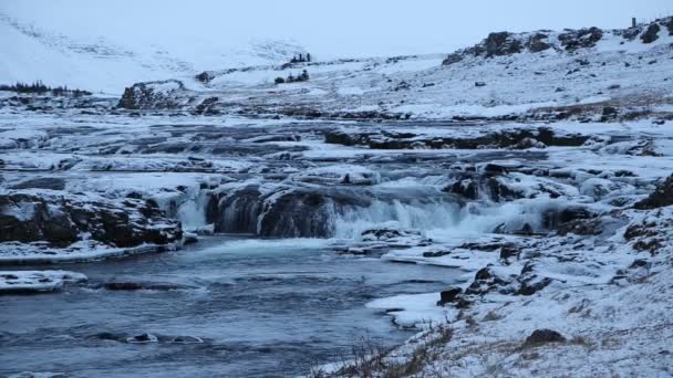 Cascades sur la rivière — Video