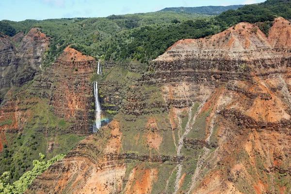 Waipoo wchodzi w kanion waimea — Zdjęcie stockowe