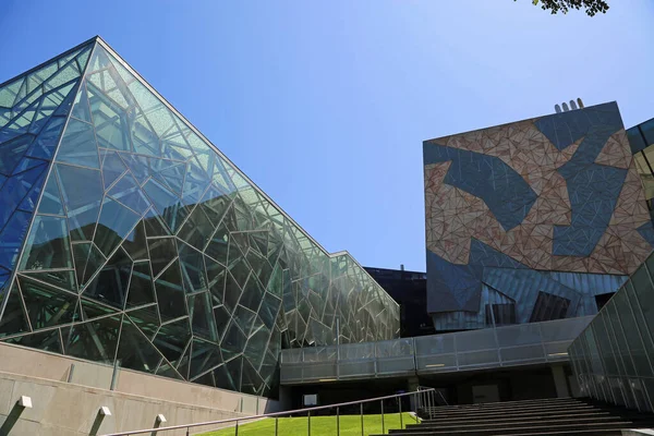 通往联邦广场大楼的楼梯 澳大利亚维多利亚州梅尔本 — 图库照片