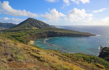 Oahu 'nun volkanik kıyıları - Hanauma Körfezi, Oahu, Hawaii