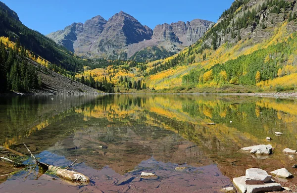 Idyllic Reflection Rocky Mountains Colorado — 图库照片