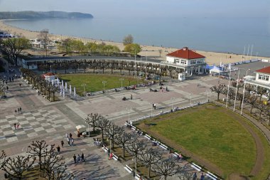 Zdrojowy Meydanı - deniz fenerinin manzarası - Sopot, Polonya