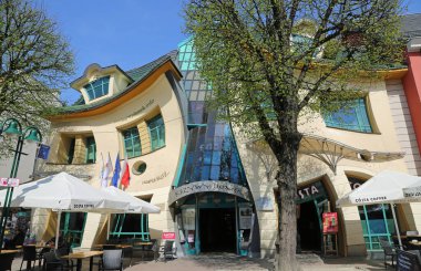 Crooked House - Krzywy Domek - Sopot, Polonya