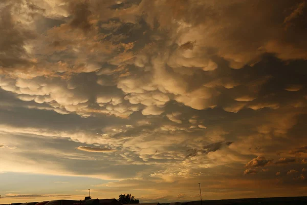 Günbatımında Mammatus Bulutları Güney Dakota — Stok fotoğraf