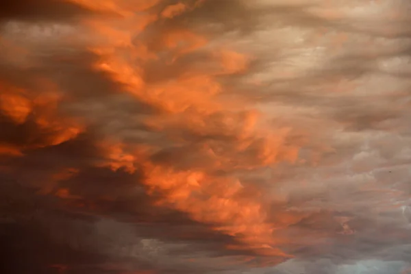 Kırmızı Turuncu Bulutlar Güney Dakota — Stok fotoğraf