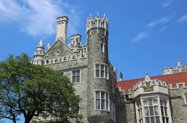 Ağaç ve Casa Loma, 1914 - Toronto, Kanada