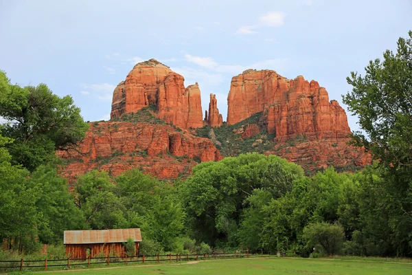 View at Cathedral Rock from Crescent Moon Ranch — Stock Photo, Image