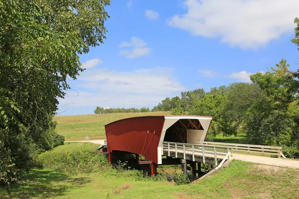 Paisagem com ponte de cedro — Fotografia de Stock