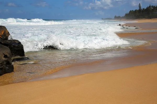 Lava stones on Sunset Beach — Stock Photo, Image