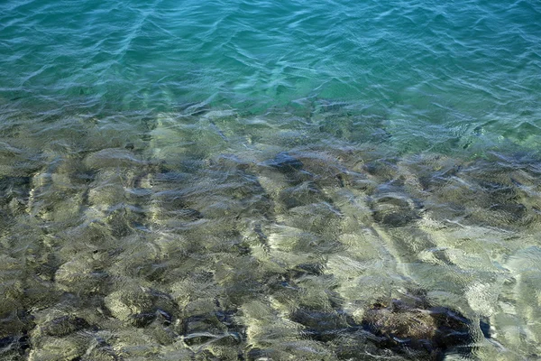 청록색 맑은 물 — 스톡 사진