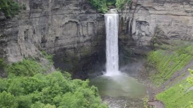Taughannock Falls - yukarıdan görünüm