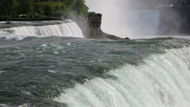 American Niagarské vodopády zblízka — Stock video